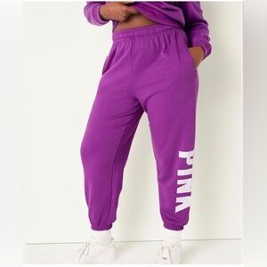 PINK Victoria’s Secret NWT campus pant joggers pink logo XS